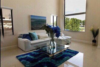 14441 SW 33rd St in Miami, FL - Foto de edificio - Building Photo