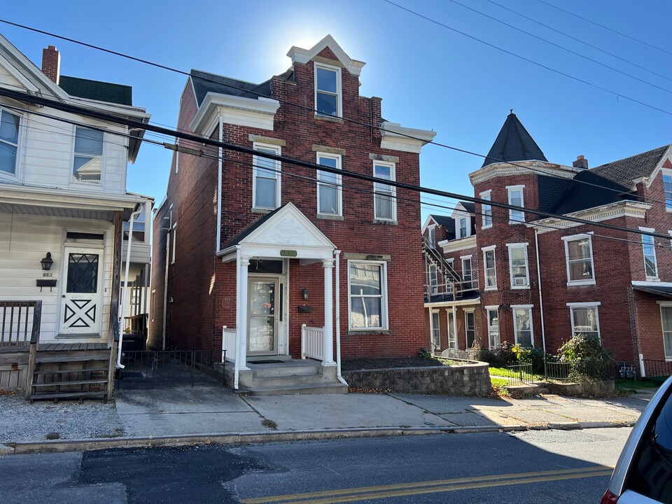 332 Pine St in Steelton, PA - Building Photo