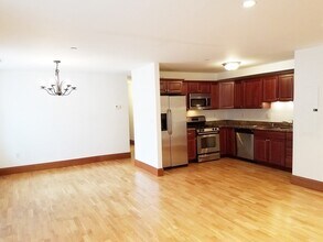 2440 Massachusetts Ave in Cambridge, MA - Building Photo - Building Photo