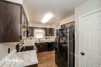 16 Hickory Knoll Ct in Greensboro, NC - Building Photo - Building Photo