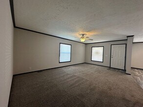 6655 Jackson Rd in Ann Arbor, MI - Building Photo - Building Photo