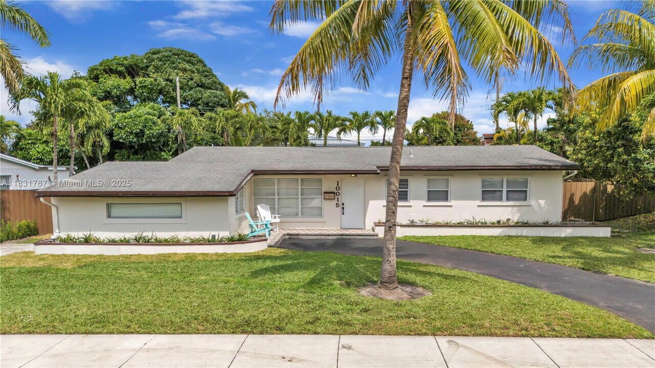 10015 SW 85th Terrace in Miami, FL - Building Photo