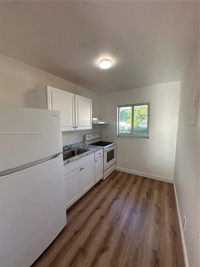 2891 NW 13th Ct in Fort Lauderdale, FL - Building Photo - Building Photo