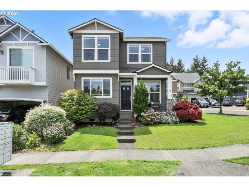 3260 Wild Rose Loop in West Linn, OR - Building Photo