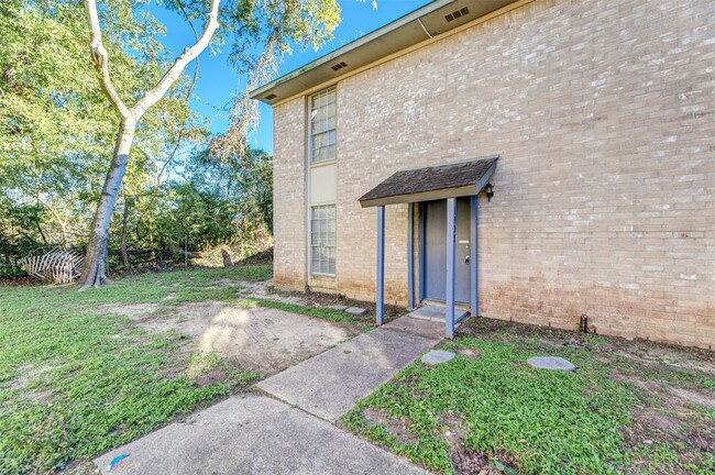 1928 Avenue B in Katy, TX - Building Photo - Building Photo