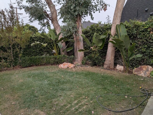 626 N Cahuenga Blvd, Unit 1BR ADU Studio in Los Angeles, CA - Foto de edificio - Building Photo