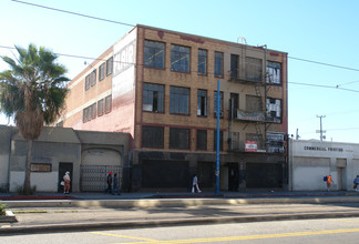 722 E Washington Blvd in Los Angeles, CA - Building Photo - Building Photo