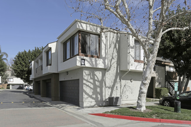 Sienna Residences in Pomona, CA - Building Photo - Building Photo