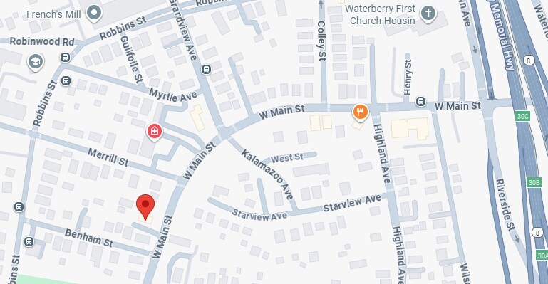 1110 W Main St in Waterbury, CT - Foto de edificio