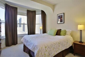 4 Charlesgate E, Unit 206 in Boston, MA - Building Photo - Building Photo