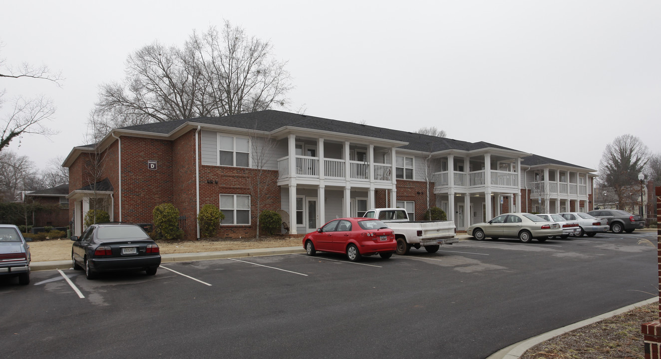 Kennedy Place in Anderson, SC - Foto de edificio