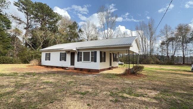 property at 2741 Pineapple Hwy