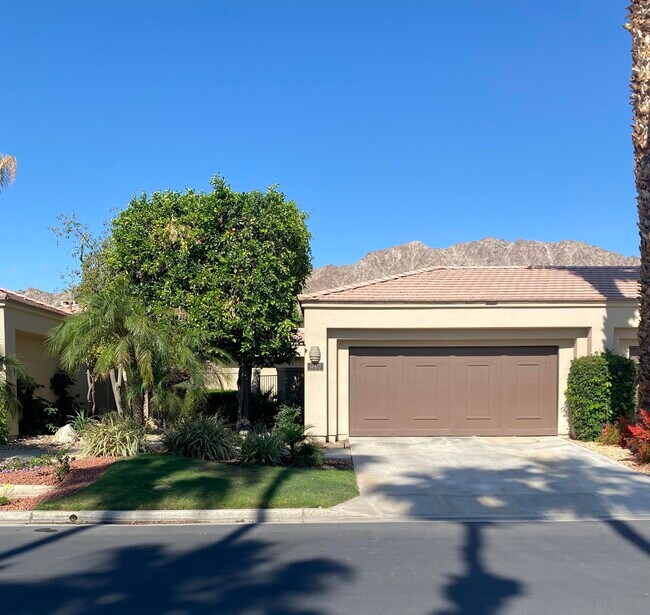 property at 54673 Oak-Hill