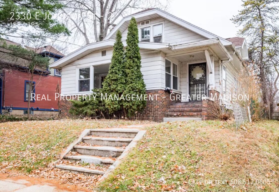 2330 E Johnson St in Madison, WI - Building Photo