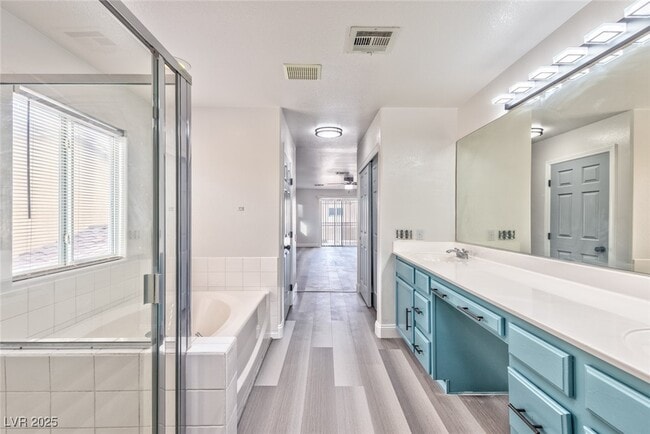 property at 3544 Tertulia Ave