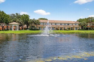 7409 Sarentino Ln, Unit 215 in Boynton Beach, FL - Building Photo