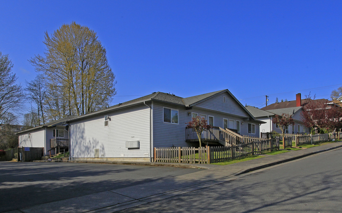 3120 8th St in Everett, WA - Building Photo