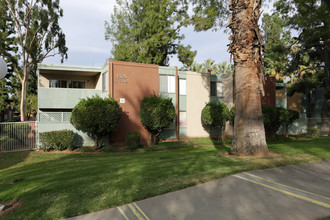 Redlands Oasis in Redlands, CA - Building Photo - Building Photo