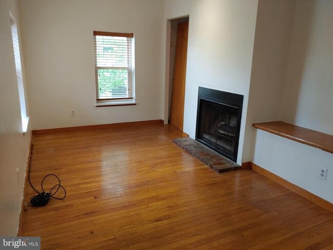 426 Dickinson St in Philadelphia, PA - Building Photo - Building Photo