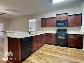 306 Lazy Pine Ct in Conroe, TX - Building Photo - Building Photo