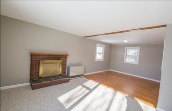 62 Venus Ave in Burlington, VT - Building Photo - Building Photo