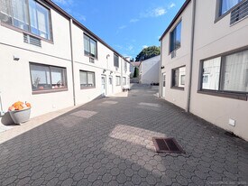 84 Taylor Ave in Norwalk, CT - Building Photo