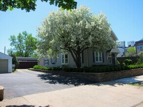 314 3rd Ave SE, Unit 2 in Minneapolis, MN - Building Photo - Building Photo