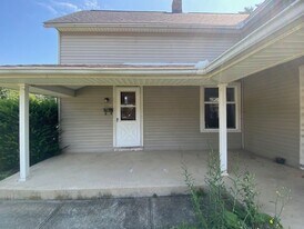 1-198 1/2 E High St in London, OH - Building Photo