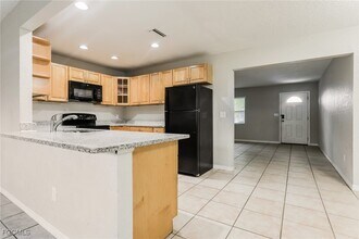 382 Sunnyside Dr in Venice, FL - Building Photo - Building Photo