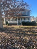 7413 Cross Point Ln in Prince George, VA - Building Photo