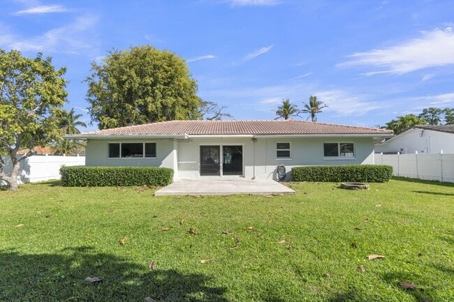 1180 SW 17th St in Boca Raton, FL - Building Photo - Building Photo