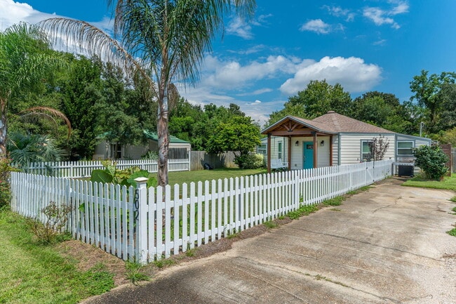 502 3rd Ave in Destin, FL - Building Photo - Building Photo