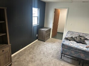 1916 Hamill Ave in Clarksburg, WV - Building Photo - Building Photo