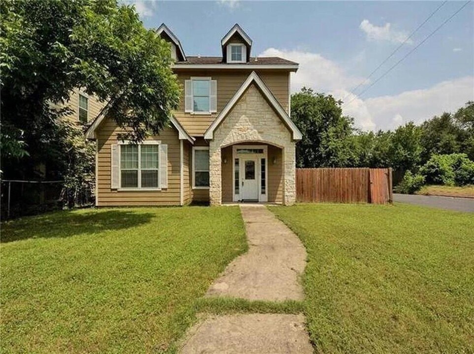 5501 Duval St in Austin, TX - Building Photo