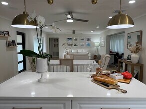 1960 NE 30th St in Lighthouse Point, FL - Building Photo - Building Photo