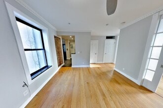 334 E 100th St, Unit 4B in New York, NY - Building Photo - Building Photo