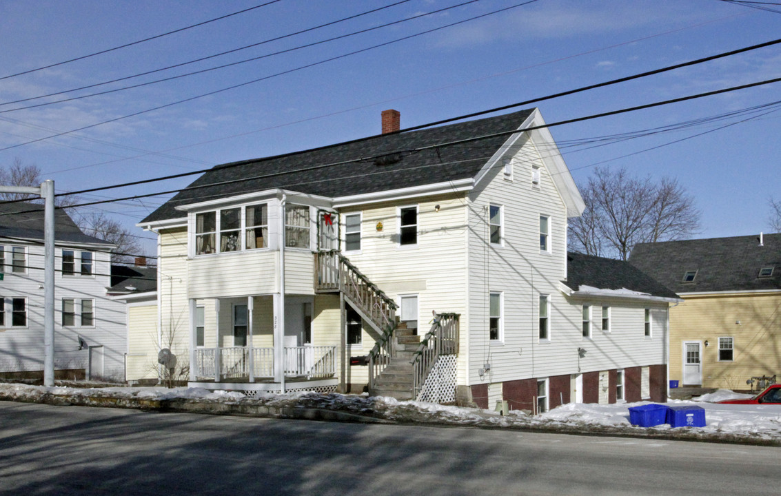 328 Main St in Somersworth, NH - Building Photo