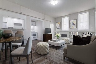 Linden Manor in Regina, SK - Building Photo