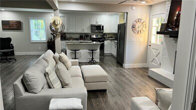 1039 Washington Ave in Woodstock, GA - Building Photo - Building Photo