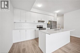 59 REVERIE Wy in Kitchener, ON - Building Photo - Building Photo