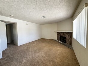 7937 Terrace Rock Way in Las Vegas, NV - Building Photo - Building Photo