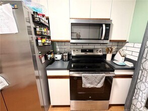 2105 Wexford Oaks Ct in Fayetteville, NC - Building Photo - Building Photo