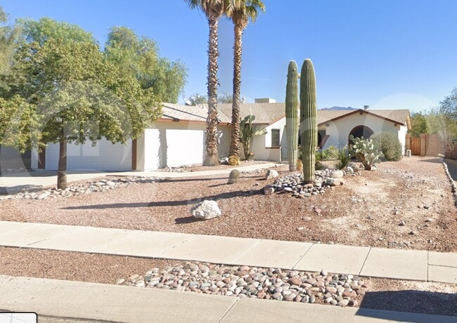 property at 6850 N De Chelly Loop