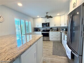 105 Penny Ln in Naples, FL - Building Photo - Building Photo