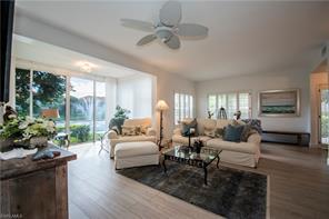 988 Egrets Run-Unit -8-102 in Naples, FL - Foto de edificio - Building Photo