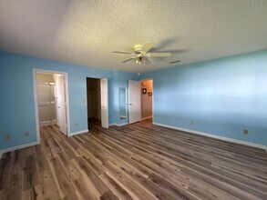 8431 SW 90th Ln in Ocala, FL - Foto de edificio - Building Photo