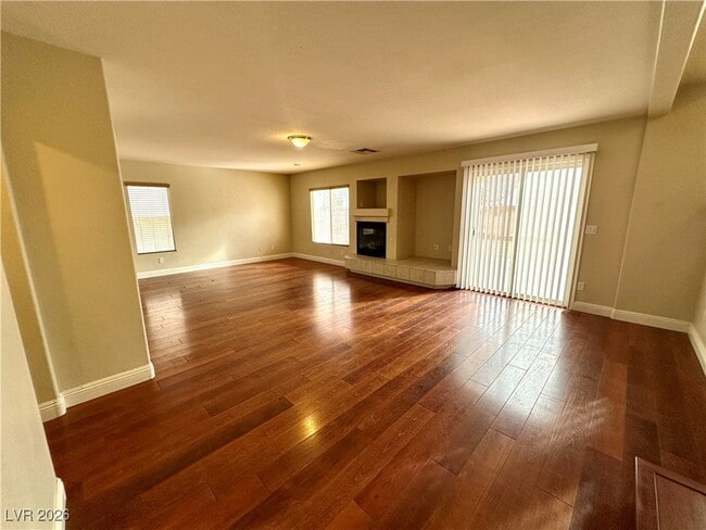 6747 Enchanted Cove Ct