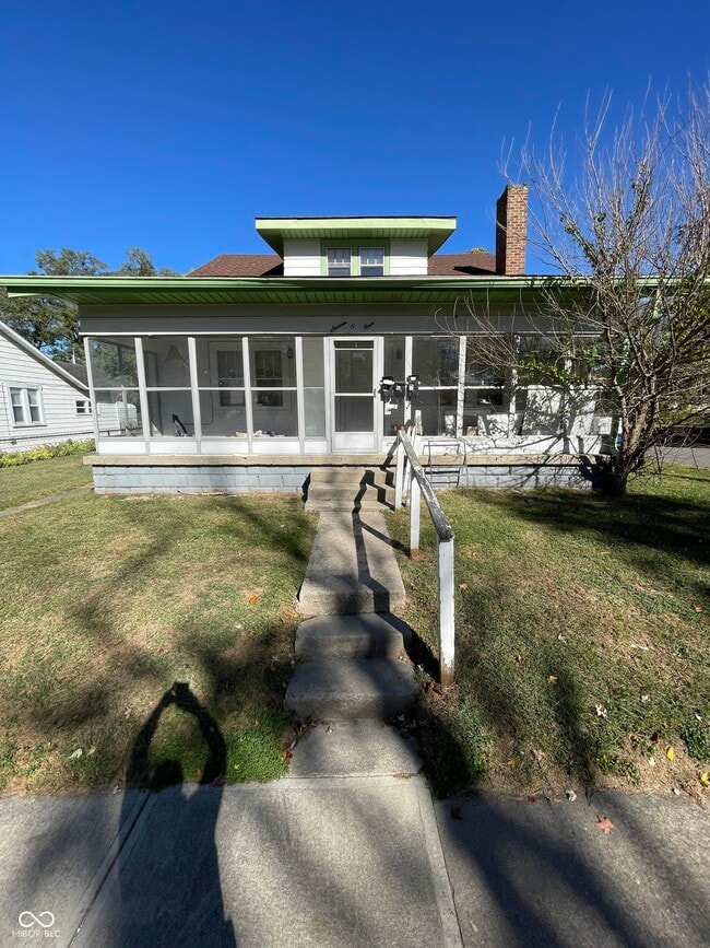 property at 1604 W 15th St