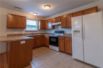 905 Meghan Ct in Siloam Springs, AR - Building Photo - Building Photo