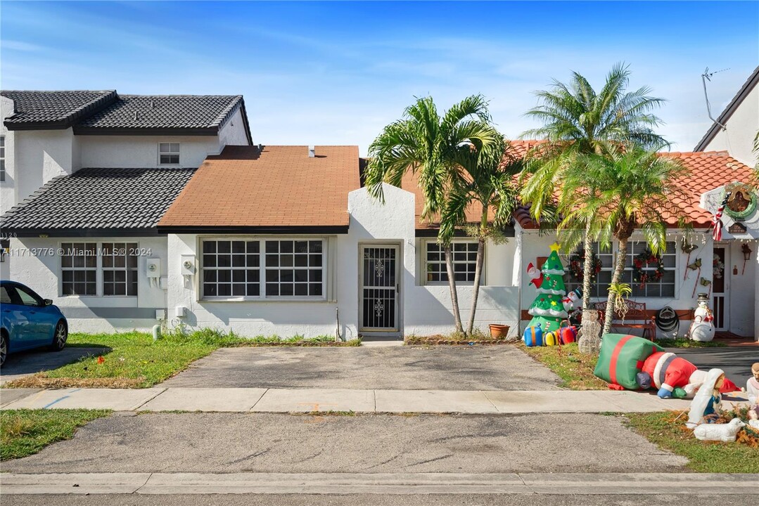 1114 SE 13th Terrace in Homestead, FL - Building Photo